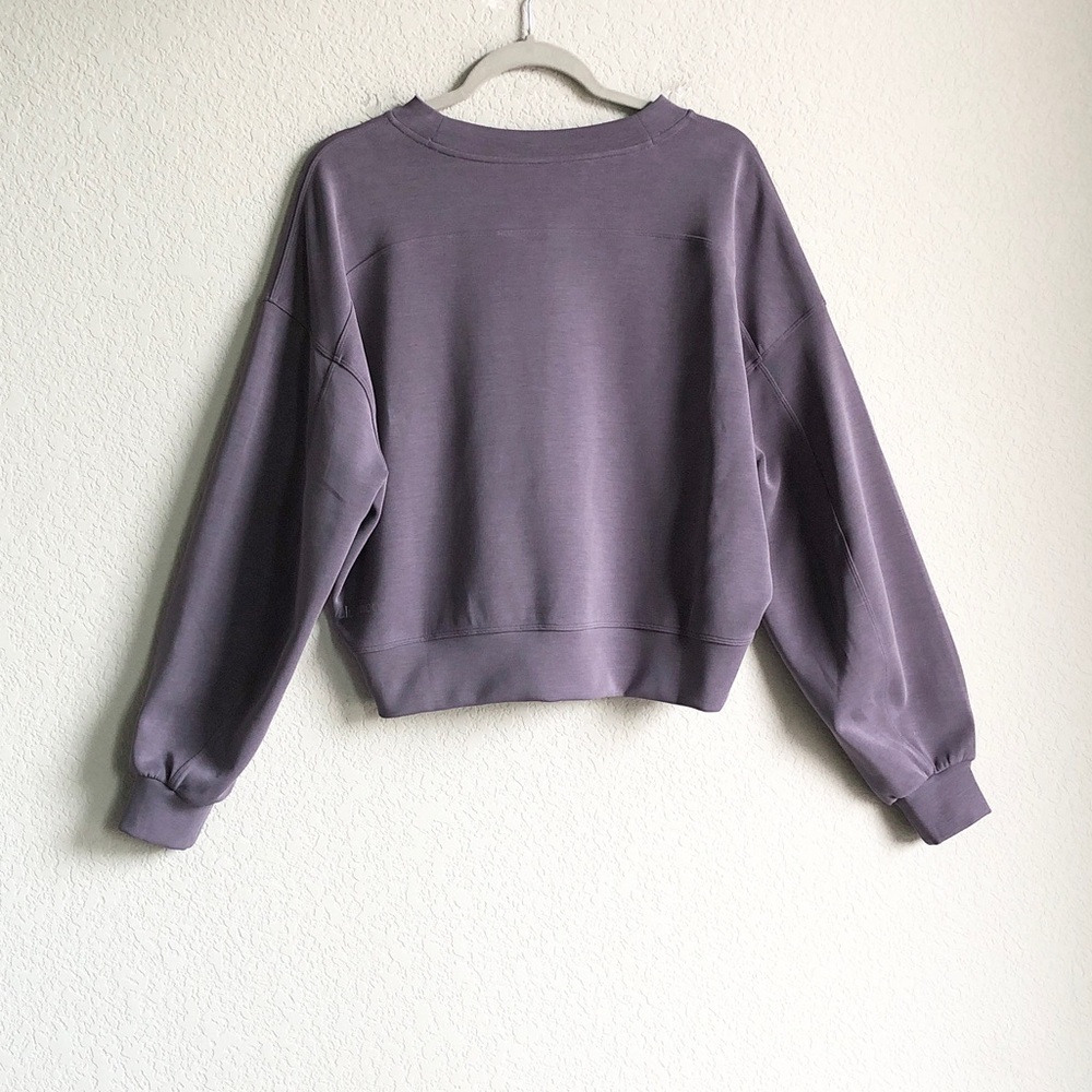 Lululemon Softstreme Perfectly Oversized Cropped Crew Pullover - Picture 5 of 11